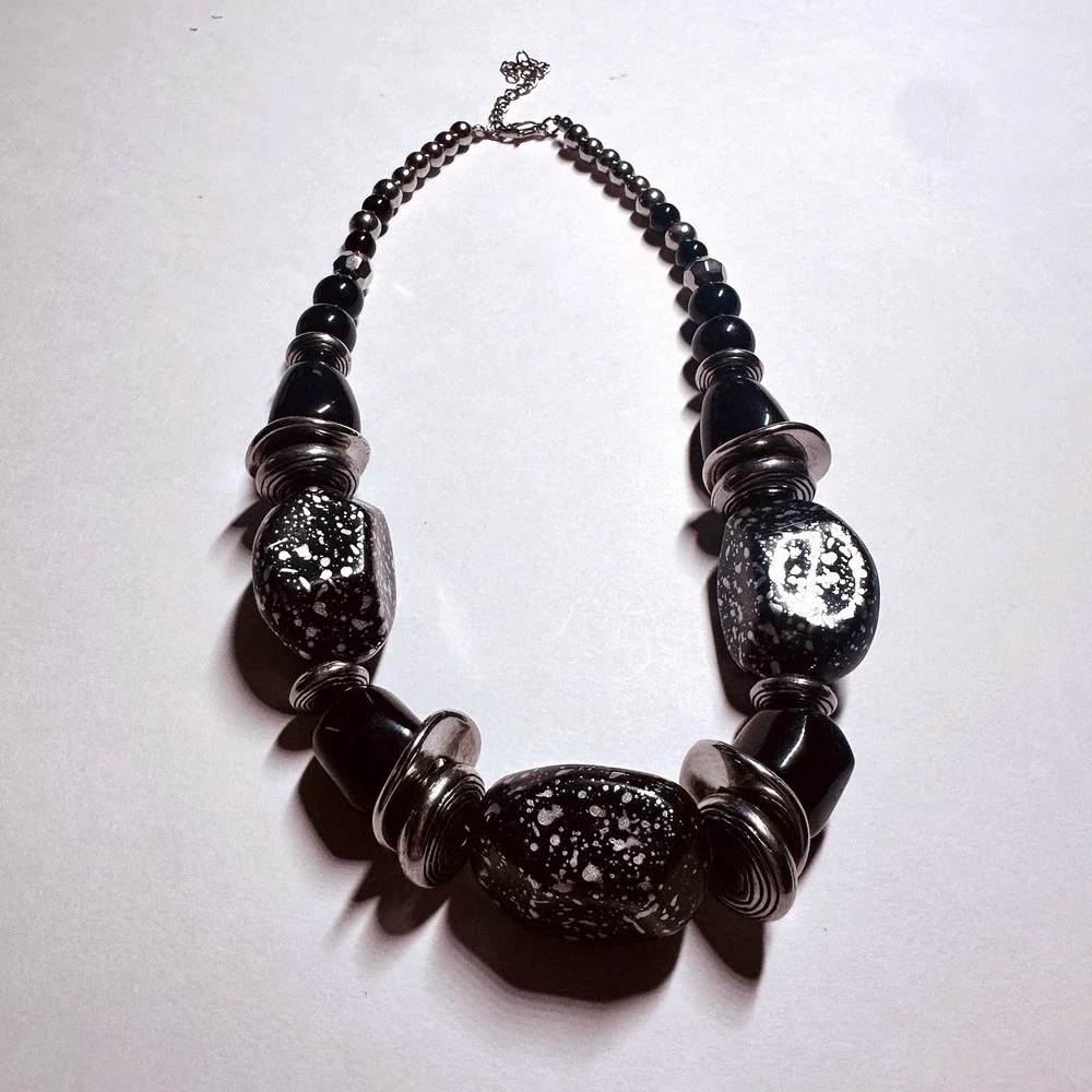 Statement Necklace Women OS Black Silver Speckled Chunky Bib Excellent